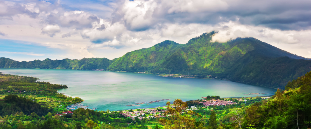 5 paisajes naturales que no olvidarás en Asia - Volcan y Lago Batur Bali - Asian Spirit